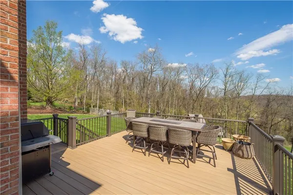 $849,999 | 243 Arrowhead Lane, Eighty Four, PA 15330