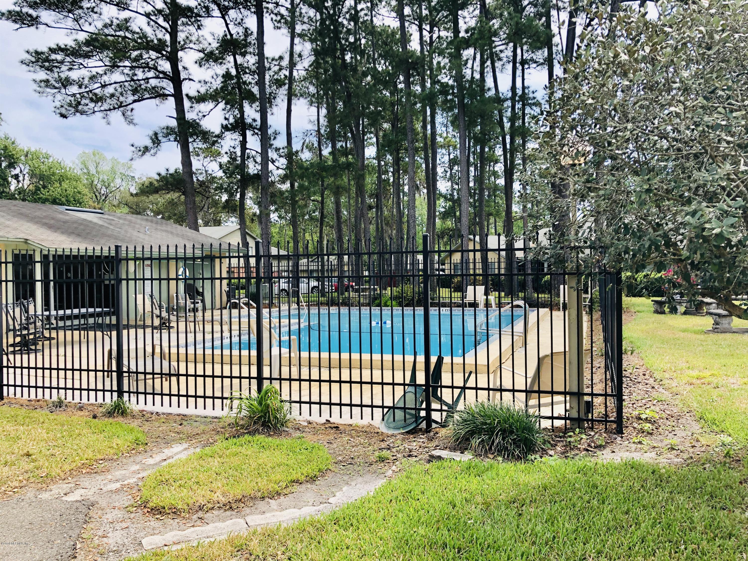 1272 The Grove Road Orange Park, FL 32073 - Photo 18 of 21 IMG_7386