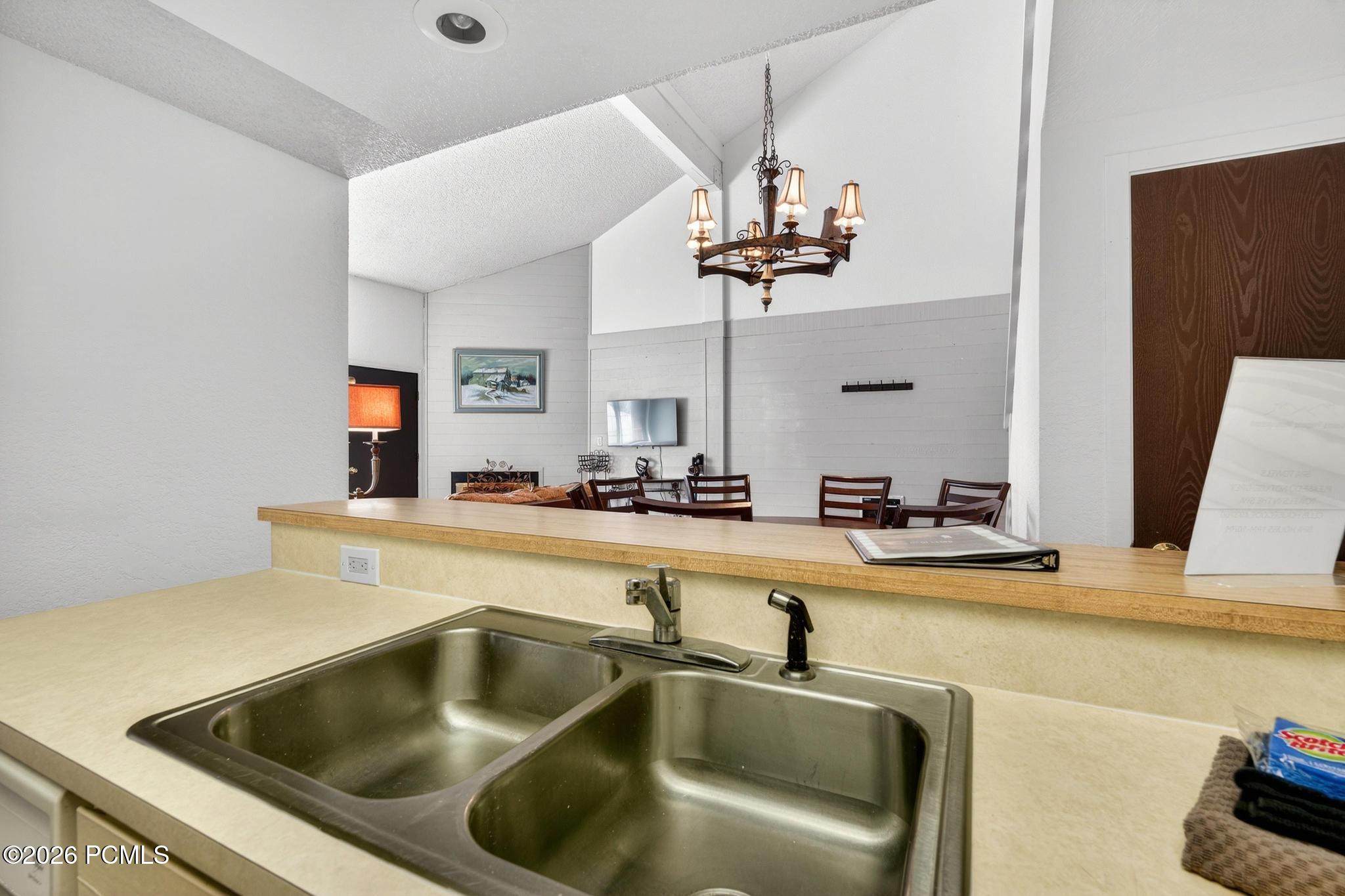 407 South Vasels Road, Unit 24 Brian Head, UT 84719 - Photo 12 of 68 Gallery Image 12