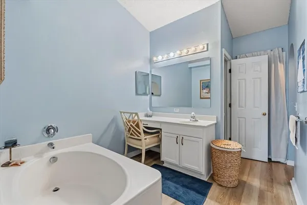 $395,000 | 1678 Ridgemoor Drive, Mascotte, FL 34753