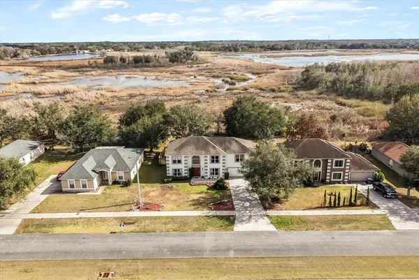 $395,000 | 1678 Ridgemoor Drive, Mascotte, FL 34753