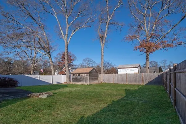 $2,750 | 69 Columbus Avenue, Easton, MA 02356