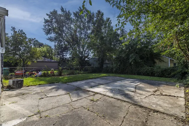 $1,230 | 17656 Toepfer Drive, Eastpointe, MI 48021