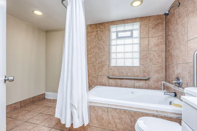 $1,230 | 17656 Toepfer Drive, Eastpointe, MI 48021