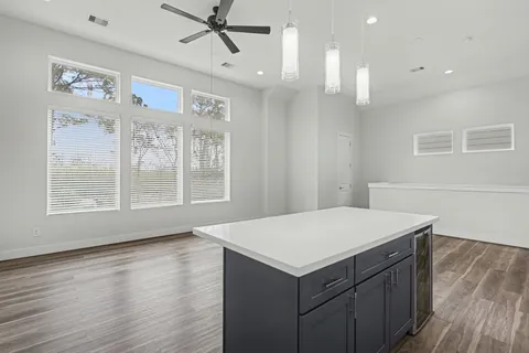 $315,000 | 2504 West Tidwell Road, Unit B, Houston, TX 77091