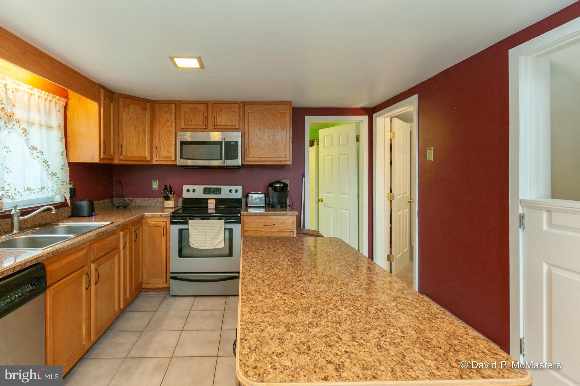 584 Getaway Road Hedgesville, WV 25427 - Photo 11 of 65