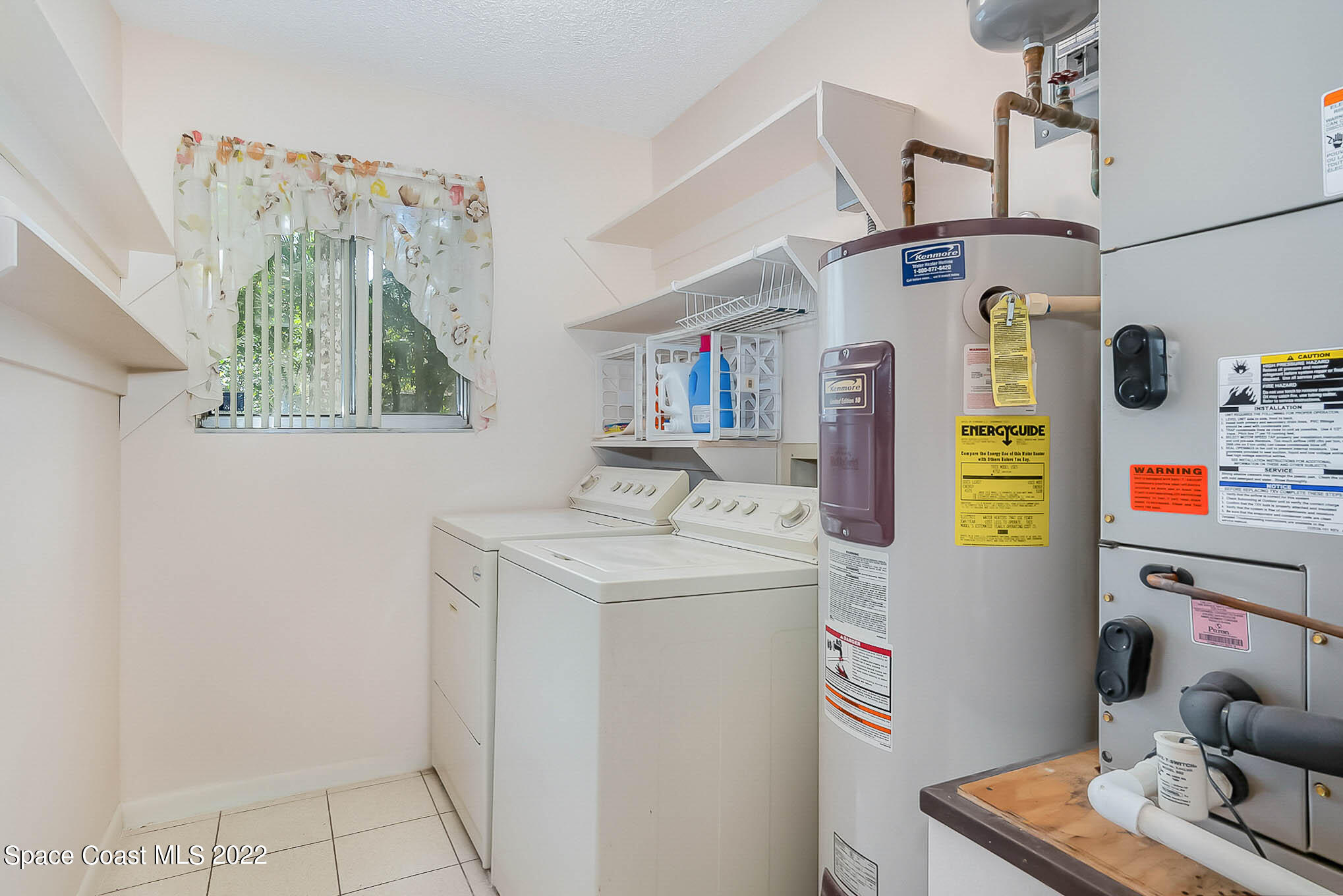 1800 Ford Road Mims, FL 32754 - Photo 11 of 20 laundry room
