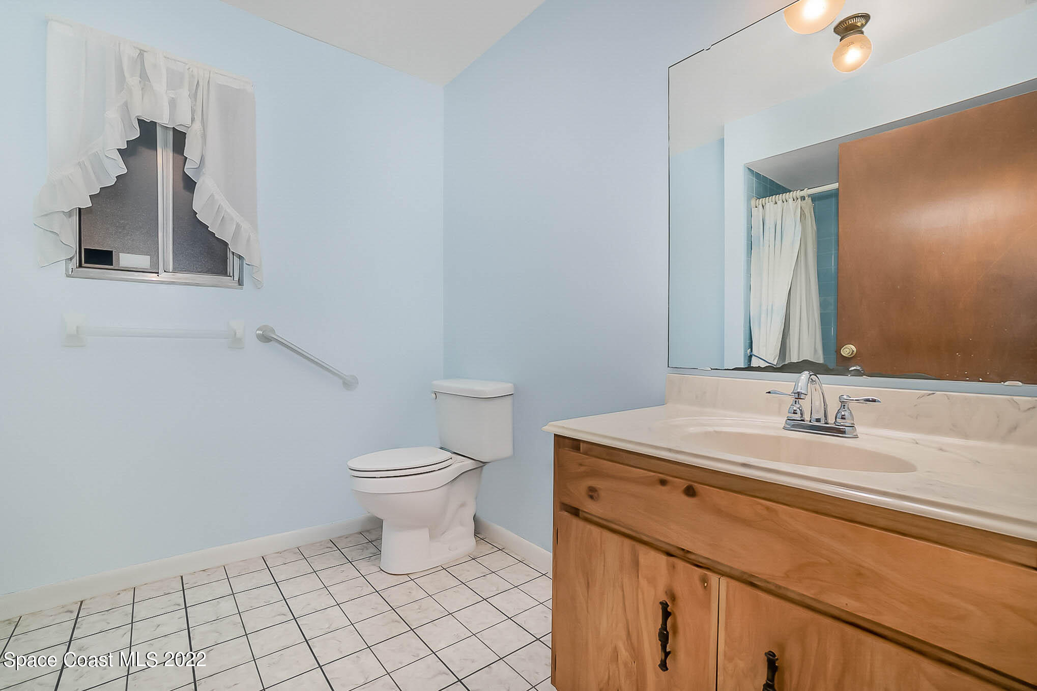 1800 Ford Road Mims, FL 32754 - Photo 8 of 20 primary bath