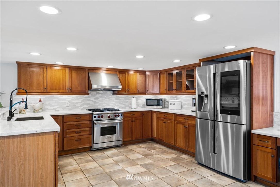 6827 Ripley Ln S East Renton, WA 98056 - Photo 14 of 40