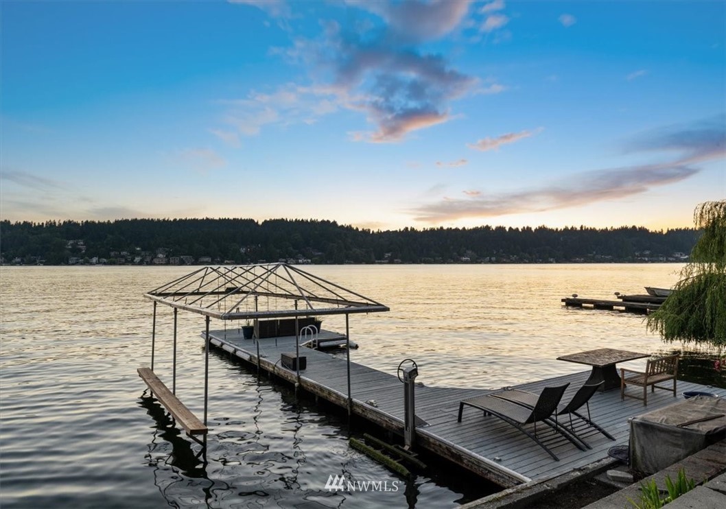 6827 Ripley Ln S East Renton, WA 98056 - Photo 35 of 40