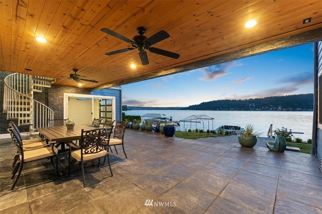 6827 Ripley Ln S East Renton, WA 98056 - Photo 5 of 40