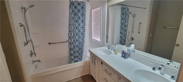 $2,398 | 2701 Beachside Court, Las Vegas, NV 89117