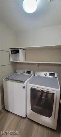 $2,398 | 2701 Beachside Court, Las Vegas, NV 89117