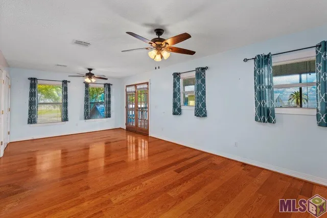 $294,900 | 207 Hebert Street, Lake Charles, LA 70607