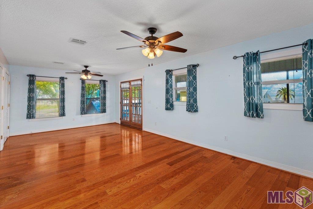 207 Hebert Street Lake Charles, LA 70607 - Photo 17 of 23