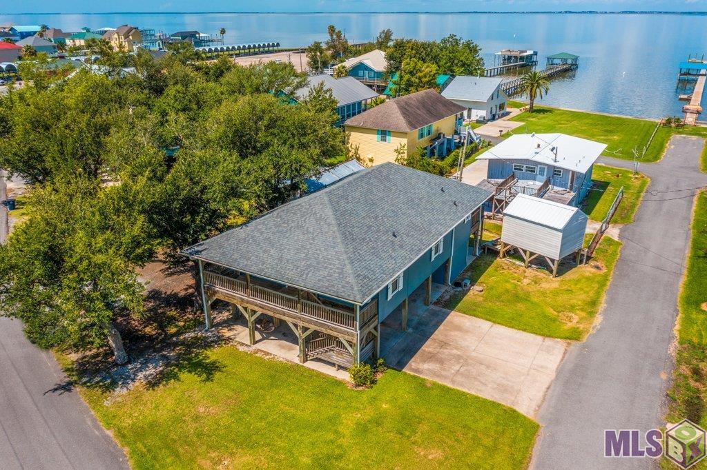 207 Hebert Street Lake Charles, LA 70607 - Photo 2 of 23