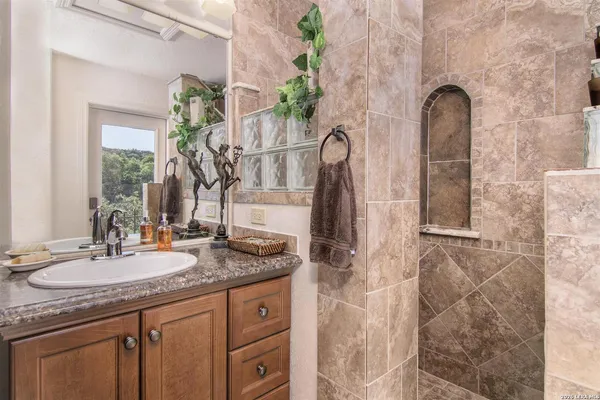 $4,500,000 | 9469 Canyon Mist, Helotes, TX 78023