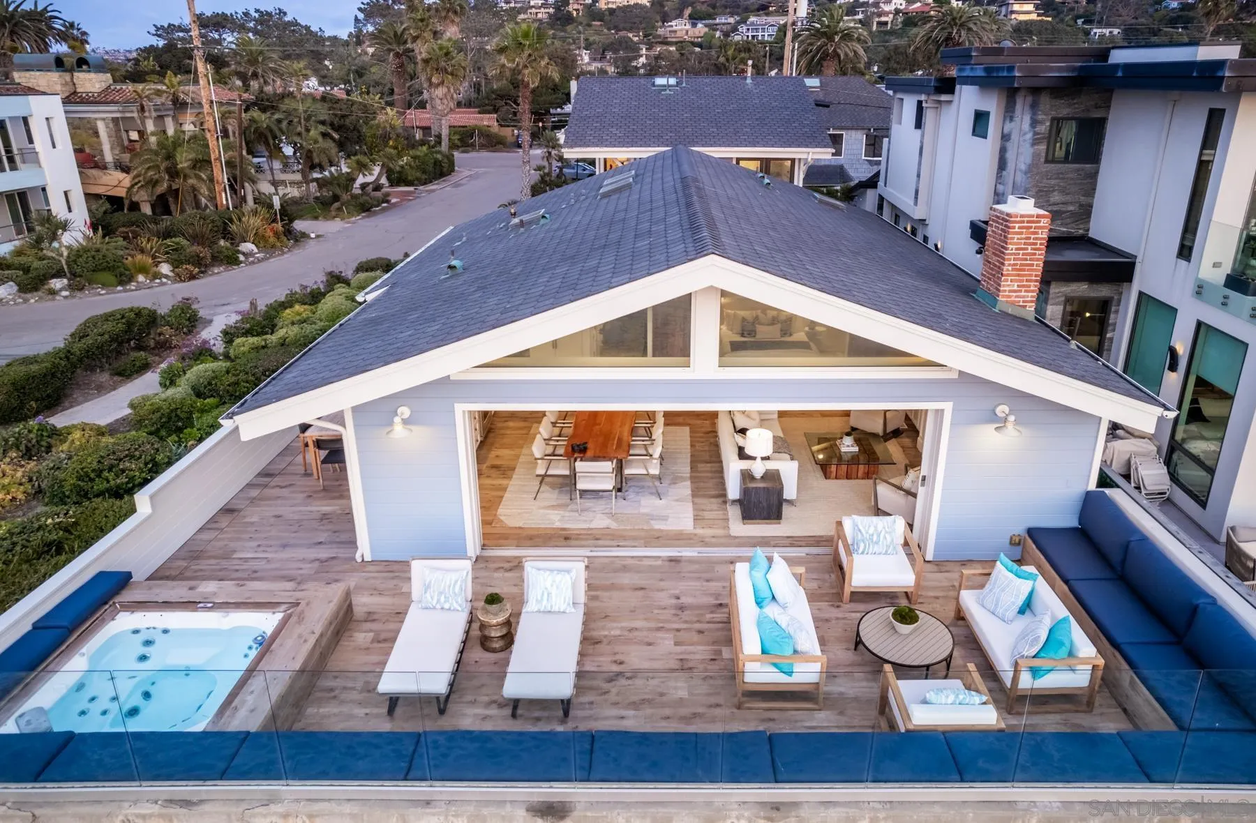 2050 Ocean Front Del Mar, CA 92014 - Photo 22 of 30