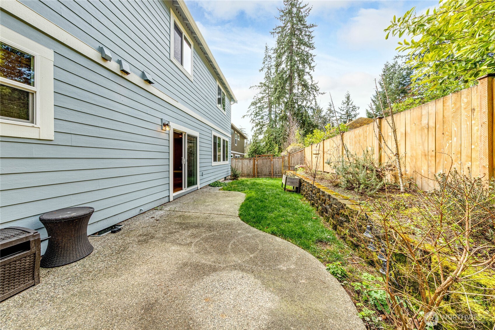 21914 78th Place West Edmonds, WA 98026 - Photo 30 of 39 a view of a backyard with pathway