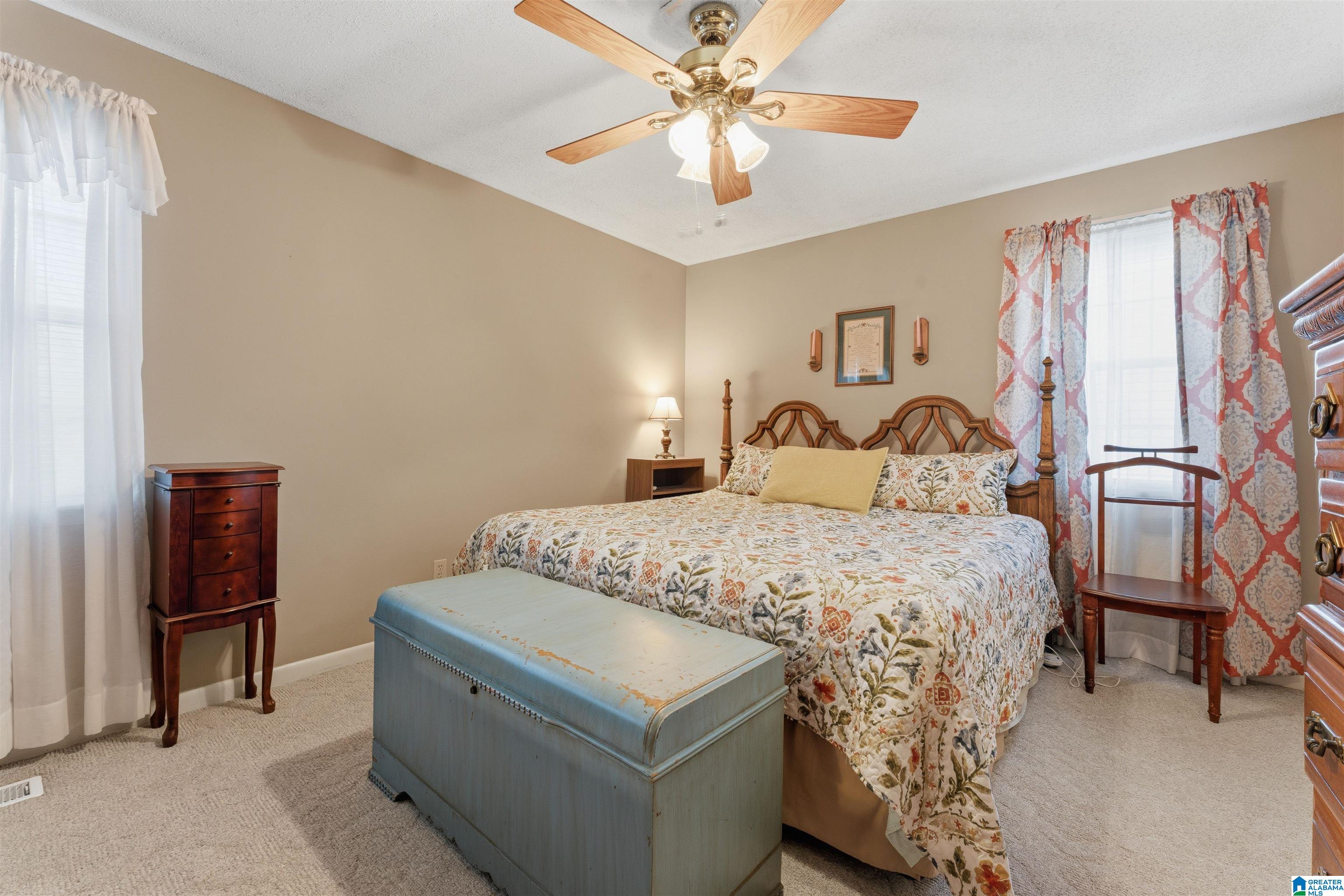 552 Overhill Road Pelham, AL 35124 - Photo 15 of 32