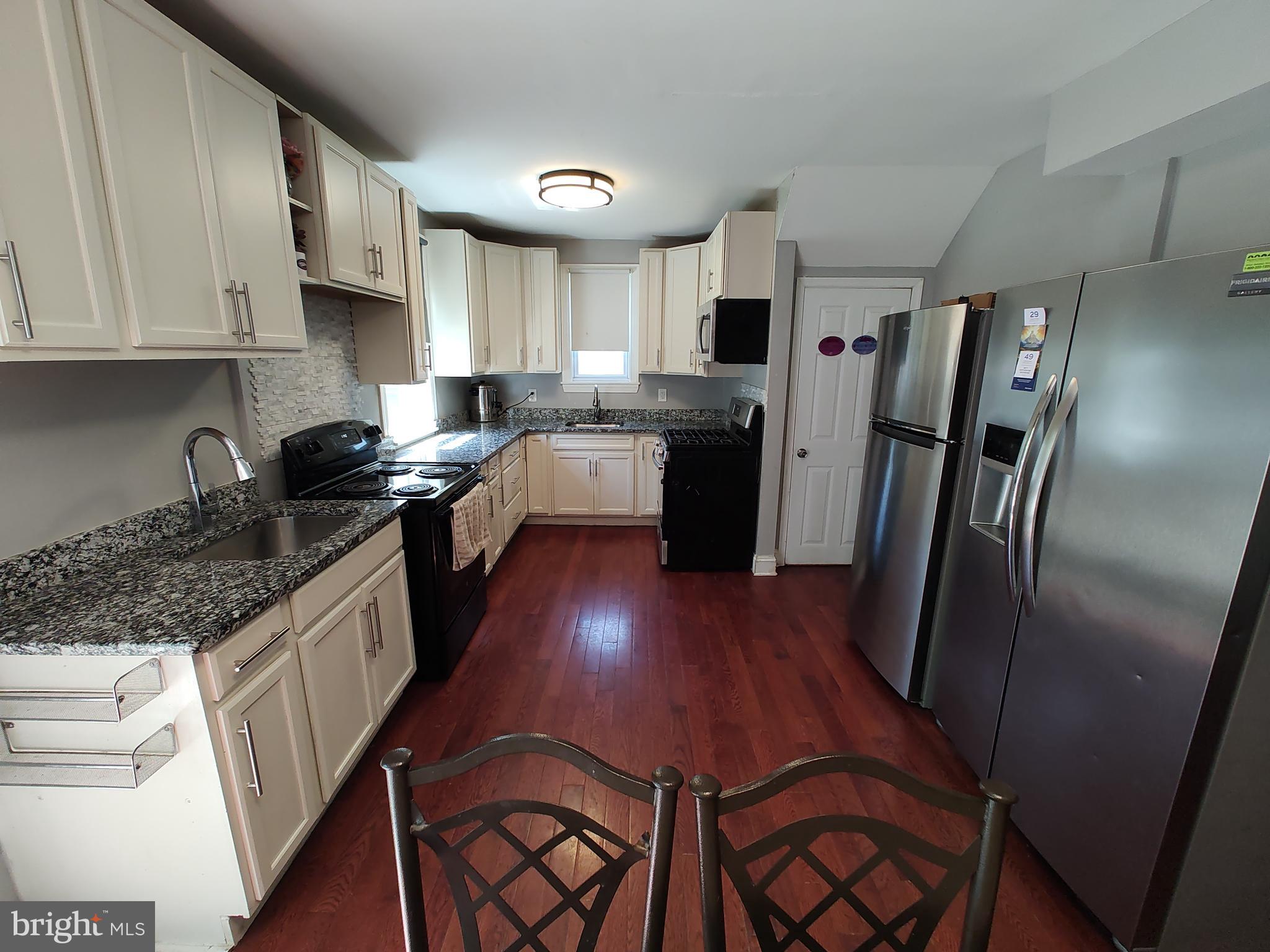 3603 Clarinth Road Baltimore, MD 21215 - Photo 11 of 42