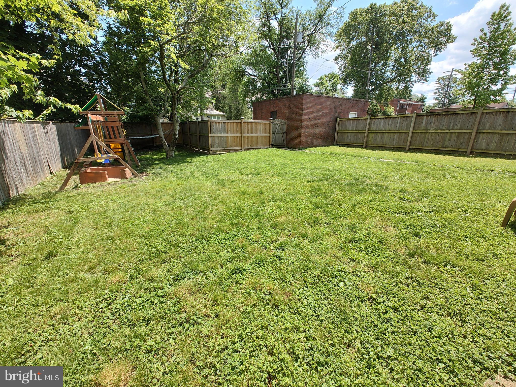 3603 Clarinth Road Baltimore, MD 21215 - Photo 2 of 42