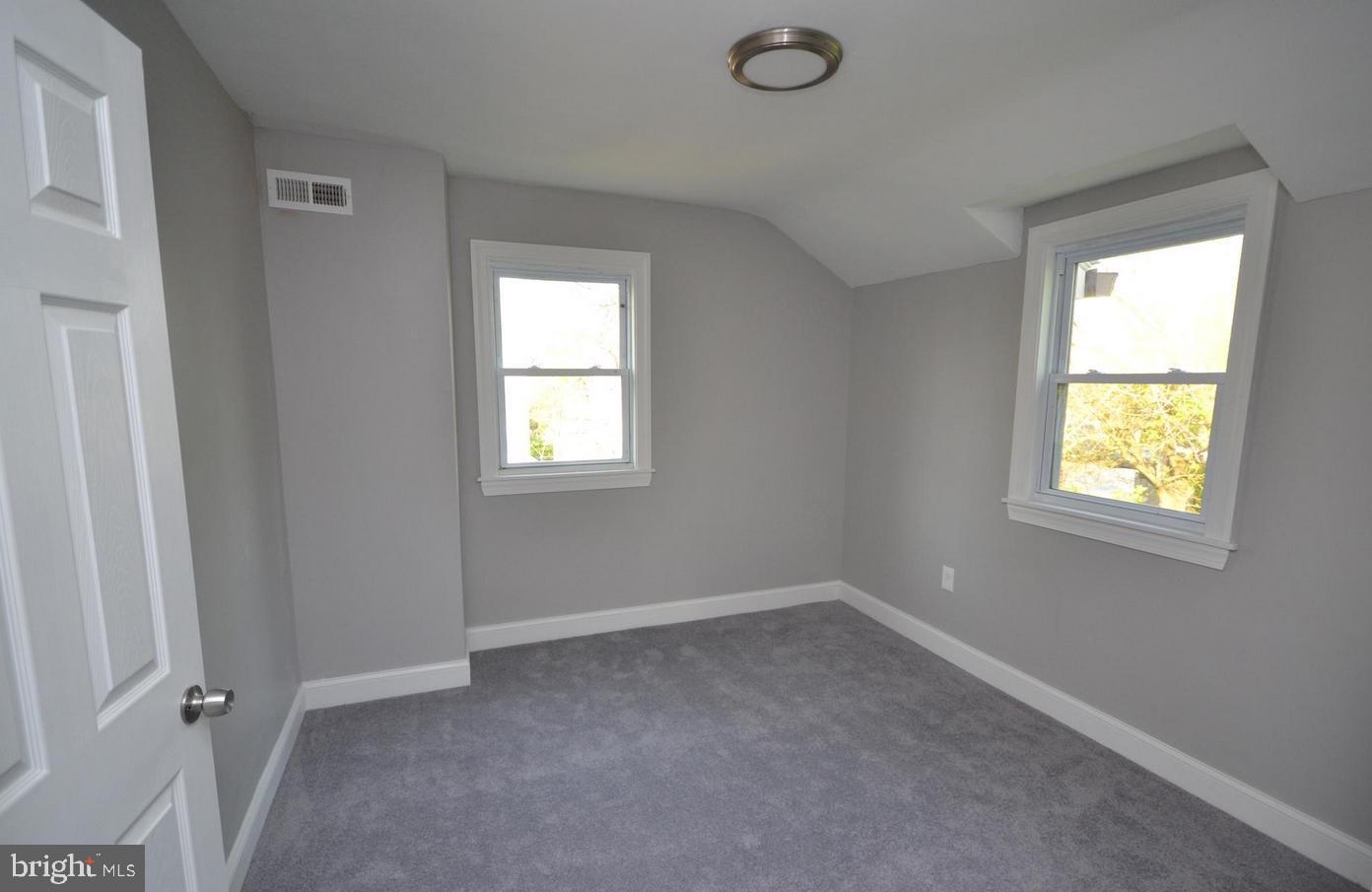 3603 Clarinth Road Baltimore, MD 21215 - Photo 27 of 42