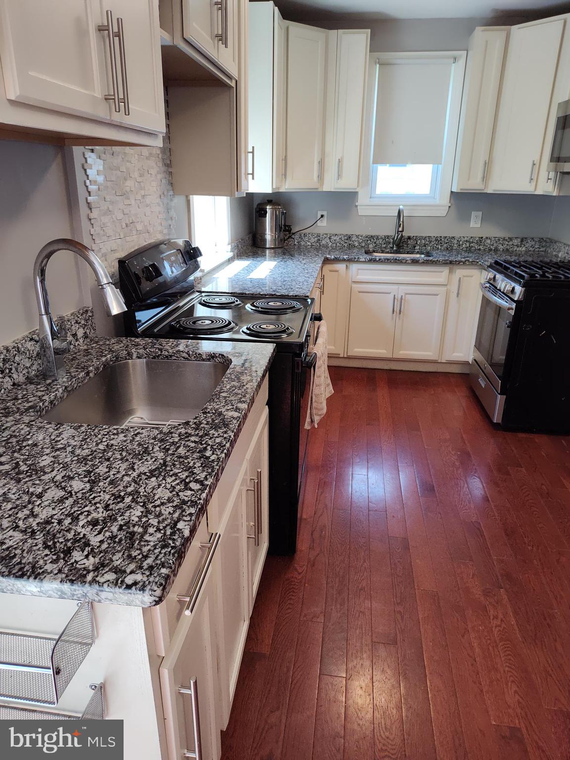 3603 Clarinth Road Baltimore, MD 21215 - Photo 3 of 42