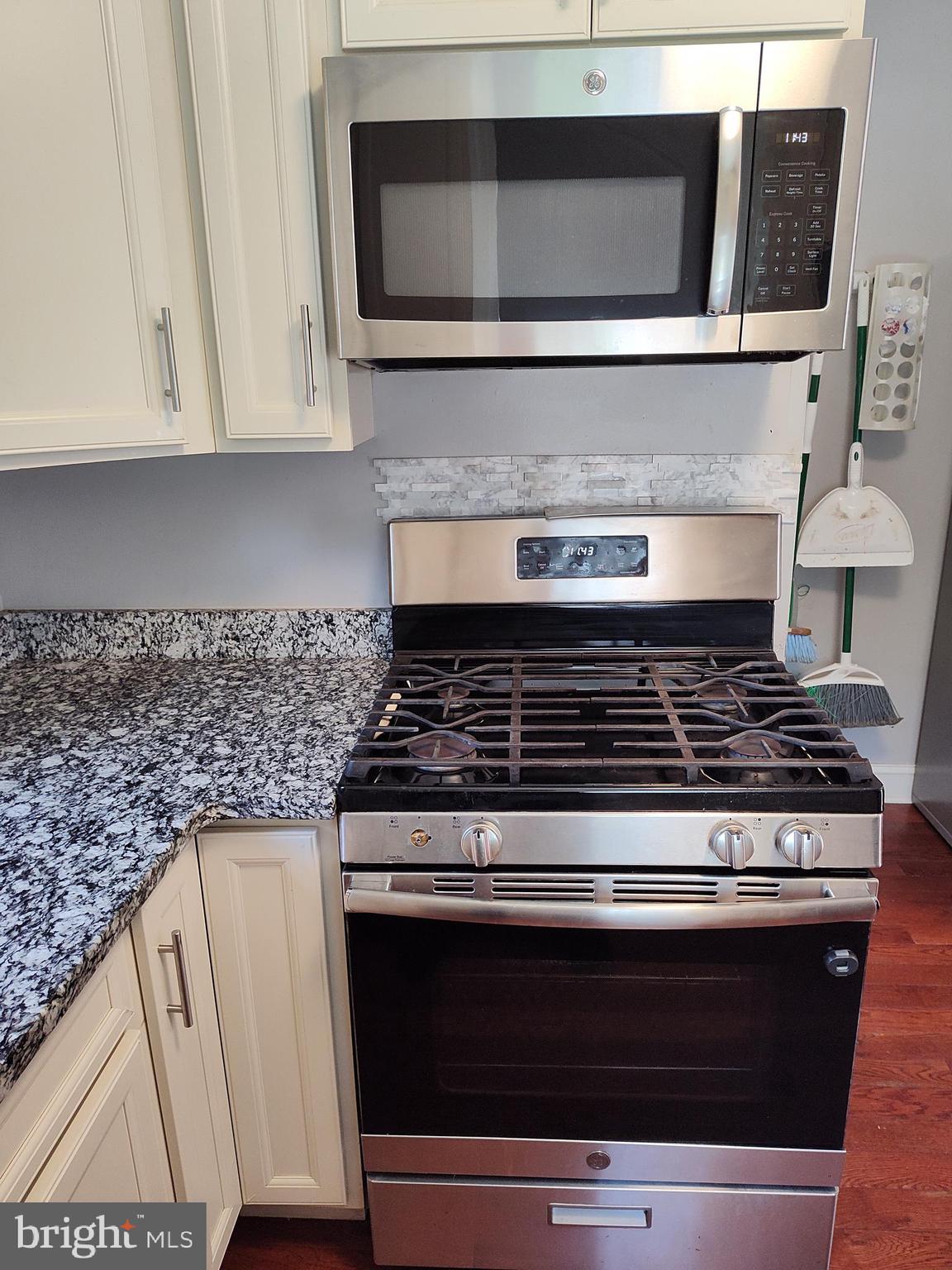 3603 Clarinth Road Baltimore, MD 21215 - Photo 8 of 42