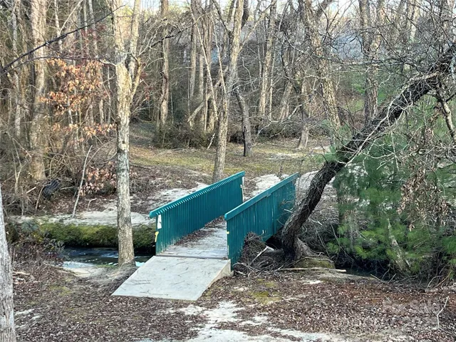 $424,000 | 24 Gray Wolf Lane, Hendersonville, NC 28792