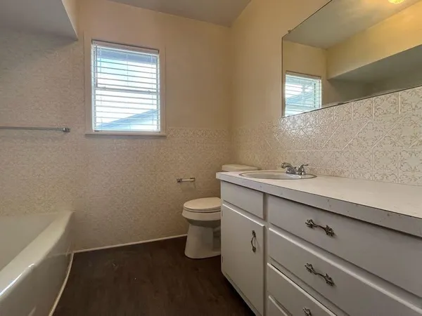 $2,000 | 1917 Farm To Market 308, Penelope, TX 76676