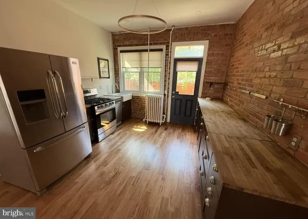 $4,200 | 768 Harvard Street Northwest, Washington, DC 20001