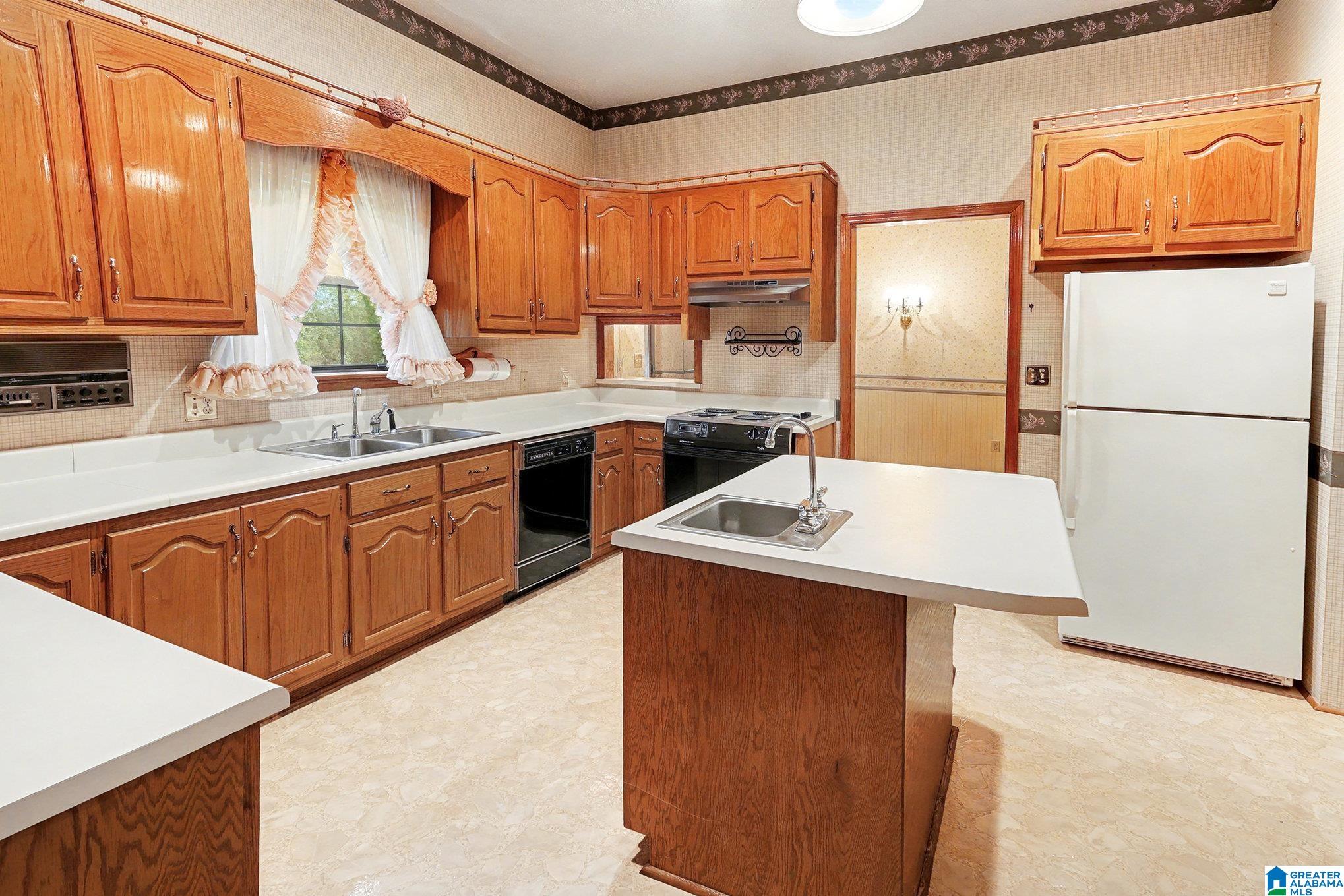 110 Friendship Circle Clanton, AL 35045 - Photo 6 of 28