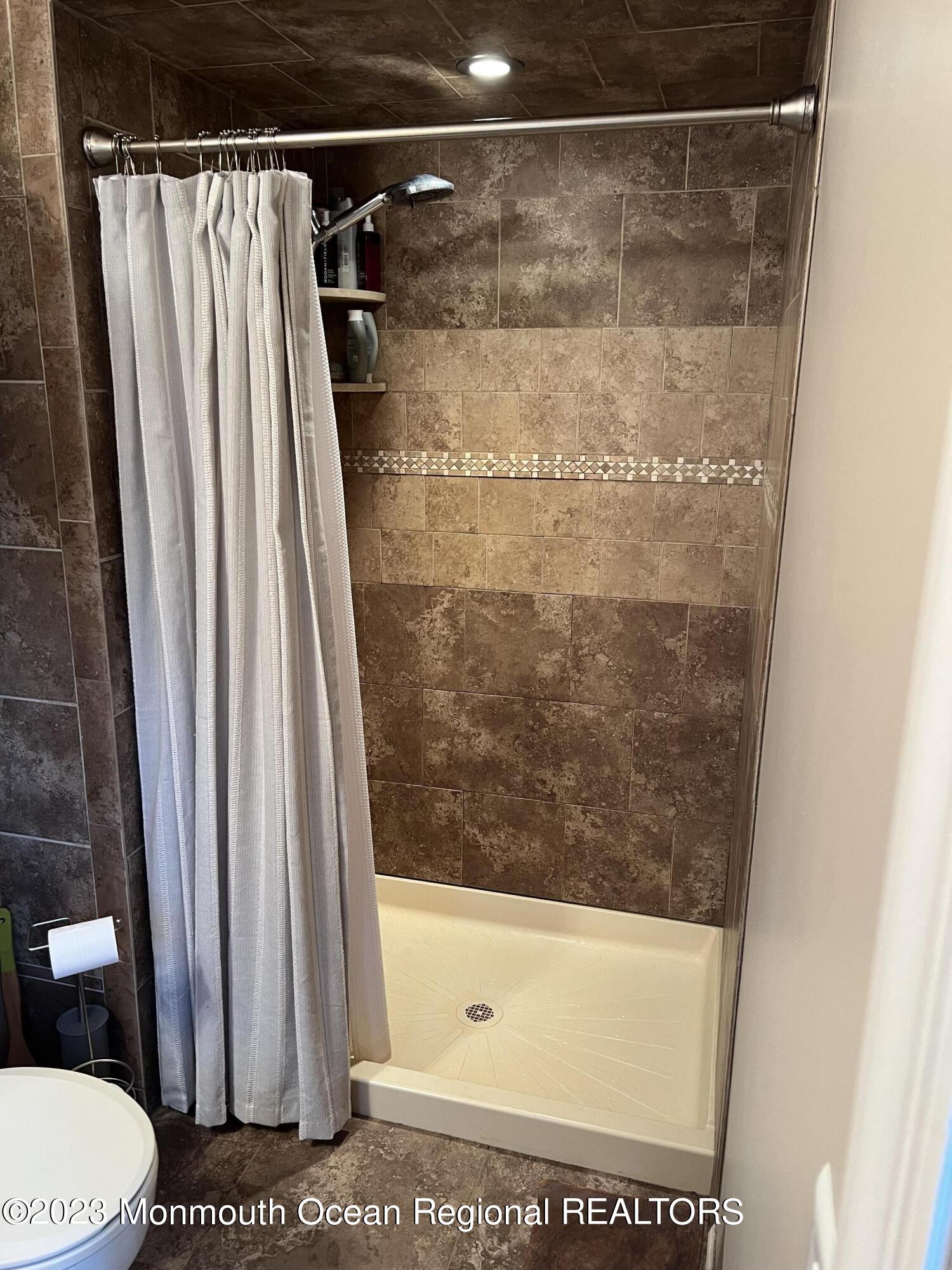 816 Harmony Road Jackson, NJ 08527 - Photo 27 of 68 Master shower