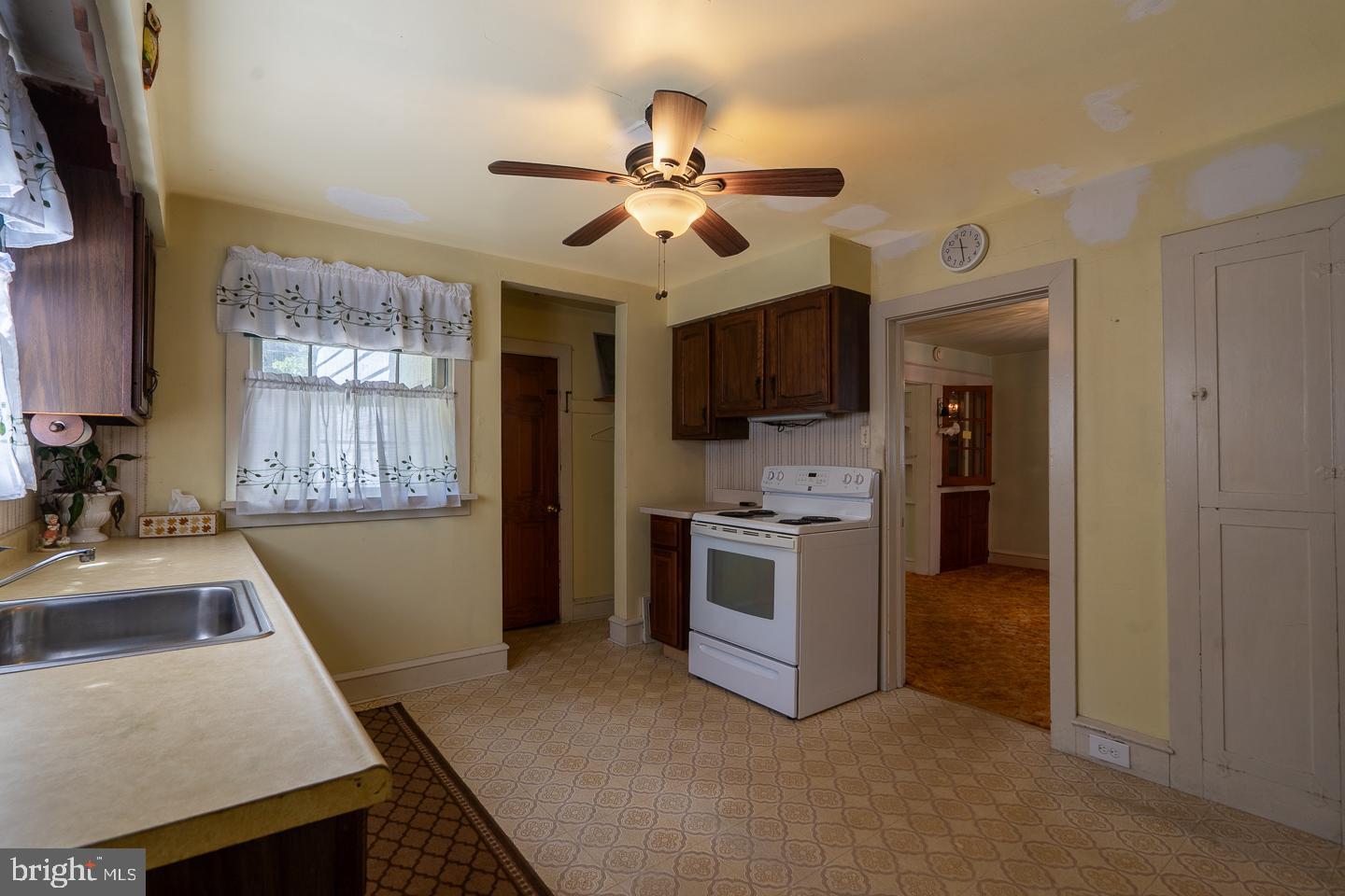 333 Pitman Road Sewell, NJ 08080 - Photo 11 of 33