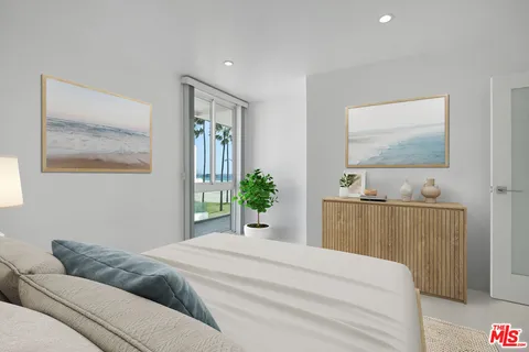 $9,200,000 | 2419 Ocean Front Walk, Venice, CA 90291