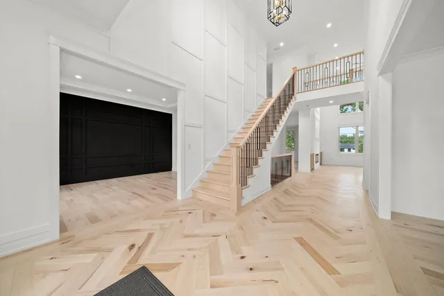 $2,200,000 | 15W670 83rd Street, Burr Ridge, IL 60527