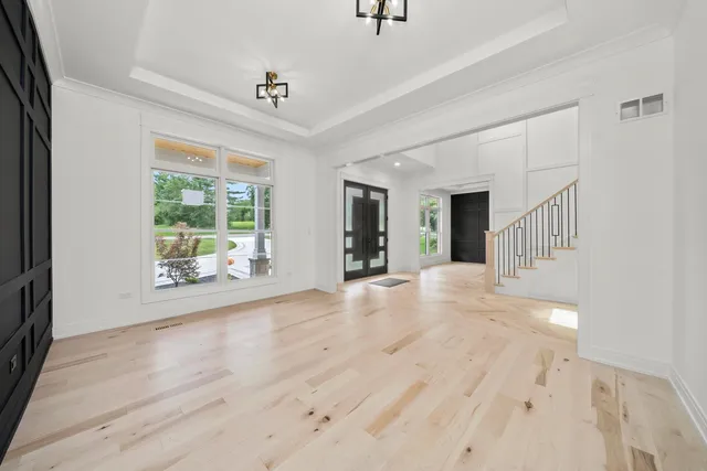 $2,200,000 | 15W670 83rd Street, Burr Ridge, IL 60527