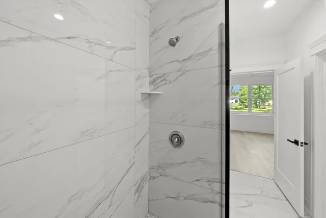 $2,200,000 | 15W670 83rd Street, Burr Ridge, IL 60527