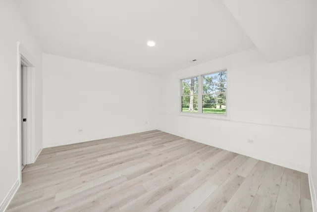 $2,200,000 | 15W670 83rd Street, Burr Ridge, IL 60527