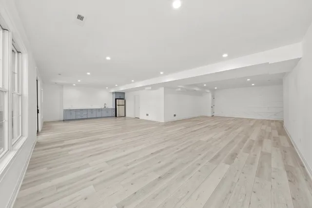 $2,200,000 | 15W670 83rd Street, Burr Ridge, IL 60527