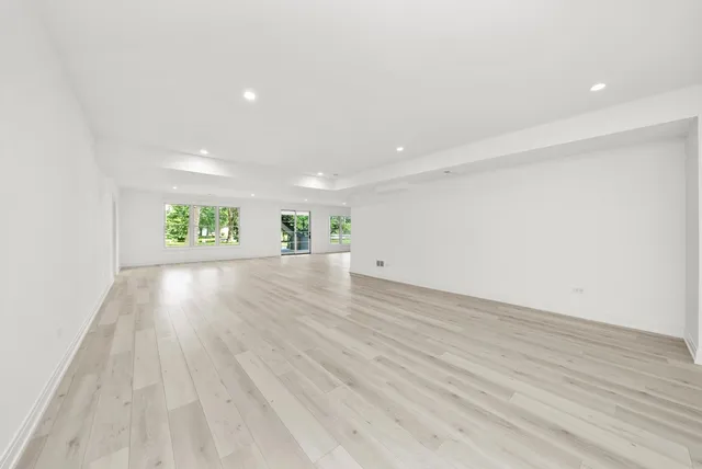 $2,200,000 | 15W670 83rd Street, Burr Ridge, IL 60527