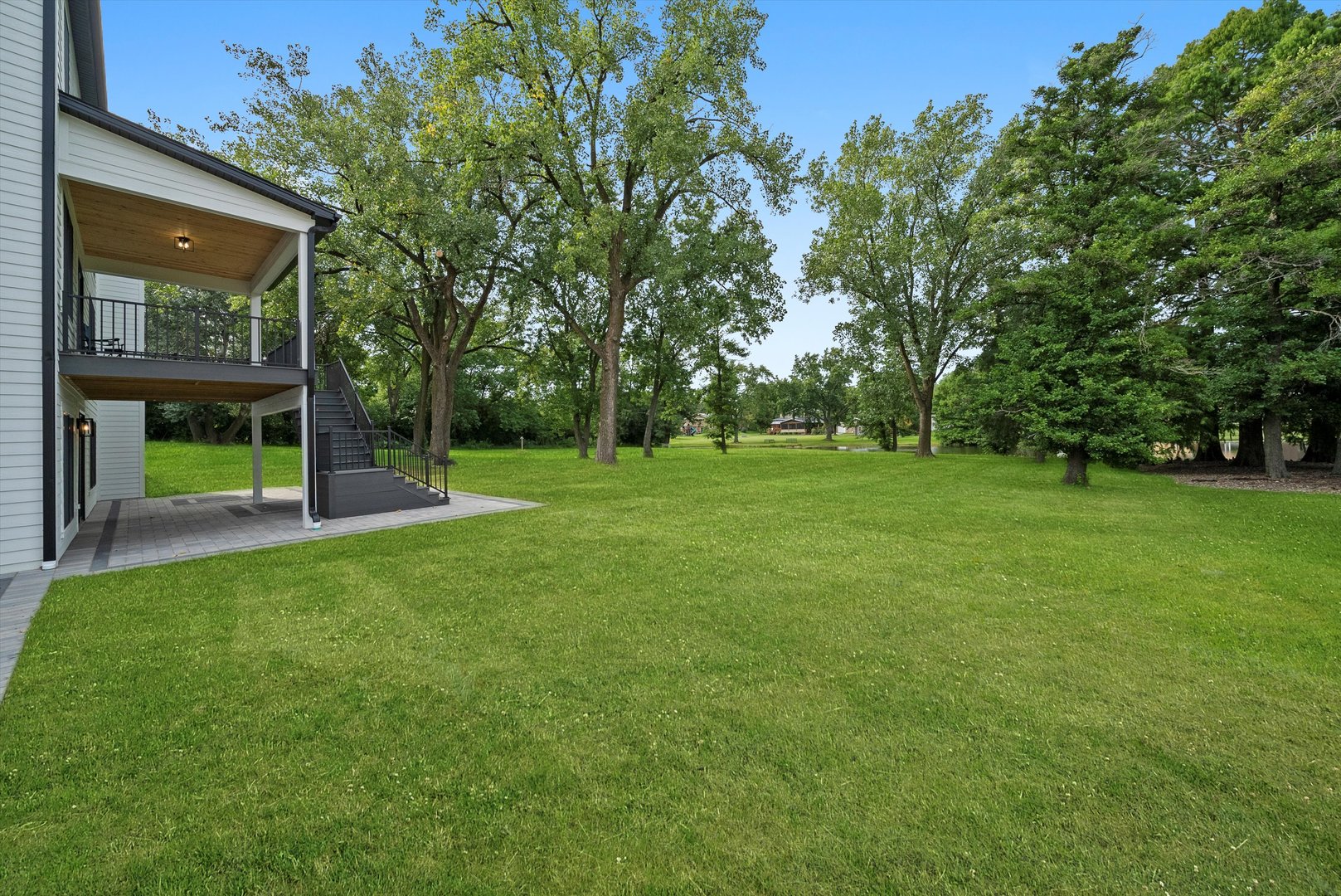 15W670 83rd Street Burr Ridge, IL 60527 - Photo 94 of 96 a view of a trees in a park