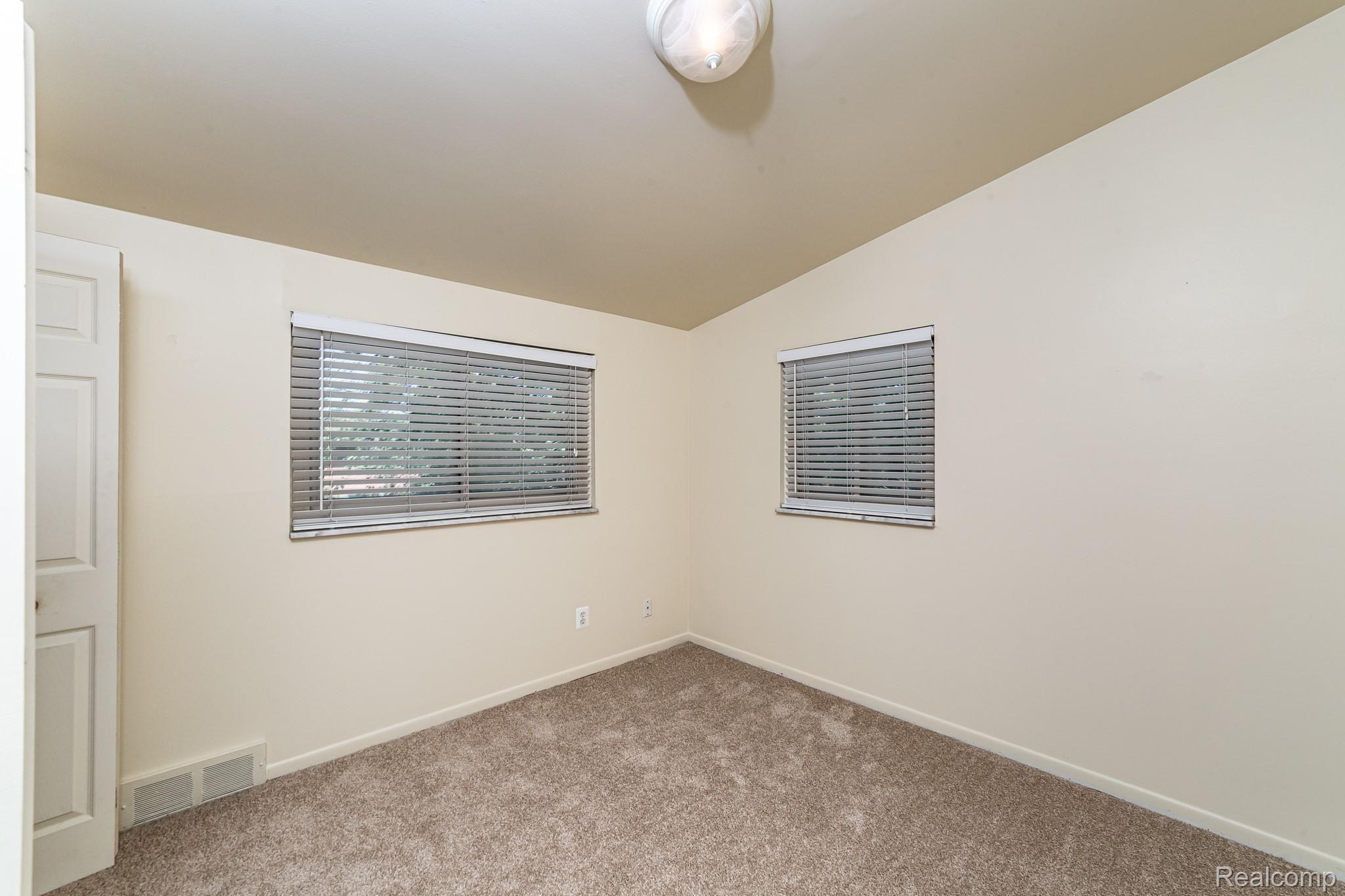 910 North Adams Road, Unit 5 Birmingham, MI 48009 - Photo 19 of 34 _S0A9585.jpg