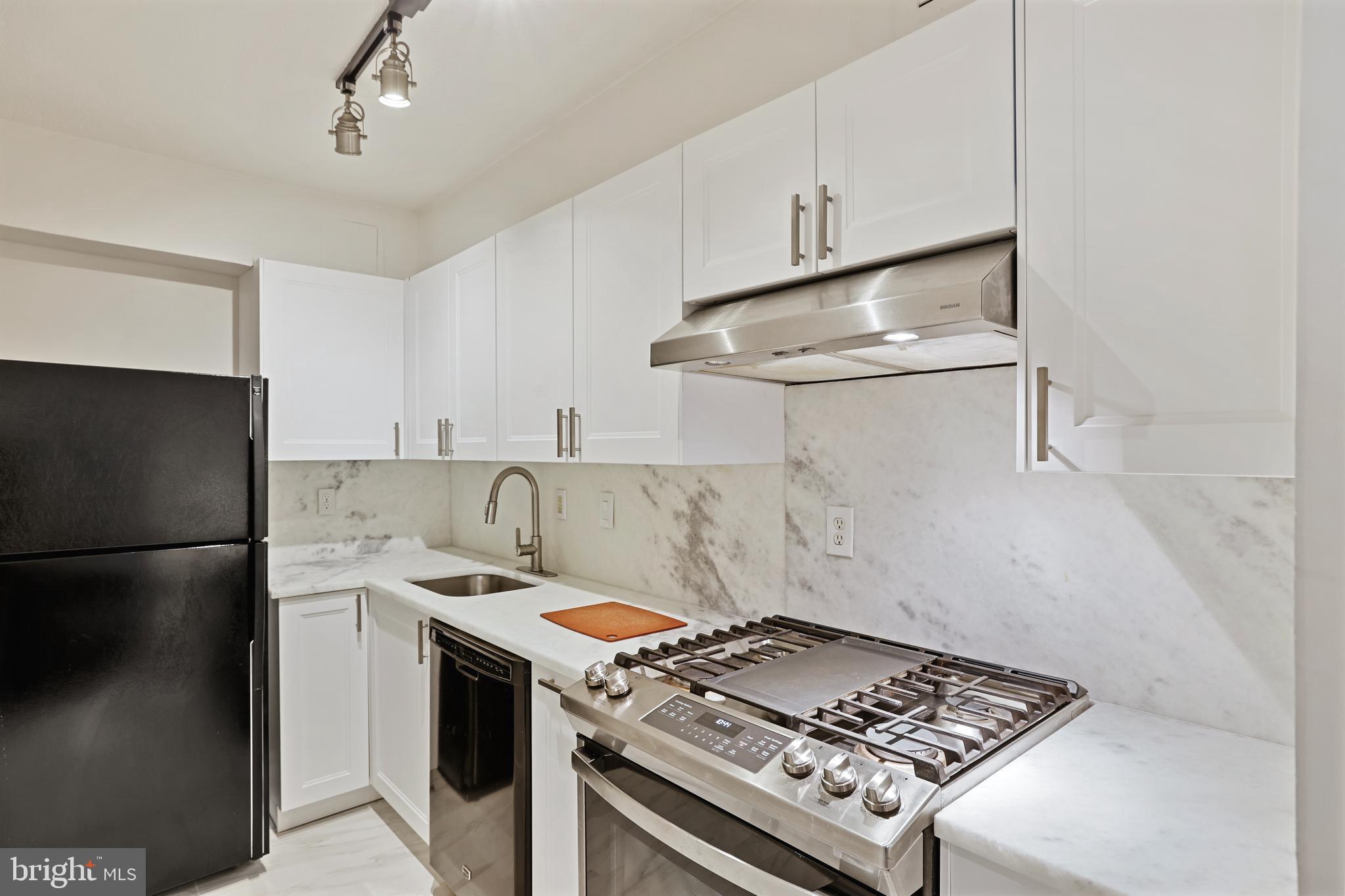 1245 4th Street Southwest, Unit E106 Washington, DC 20024 - Photo 14 of 40