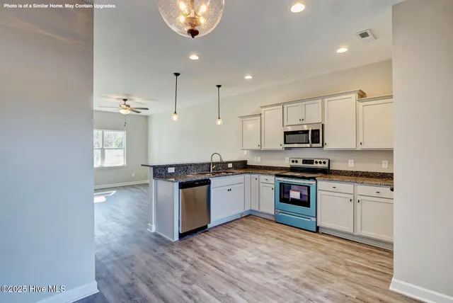 $249,900 | 728 Cross Brg Way, Unit LOT 9, Sneads Ferry, NC 28460