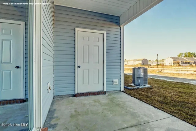 $249,900 | 728 Cross Brg Way, Unit LOT 9, Sneads Ferry, NC 28460