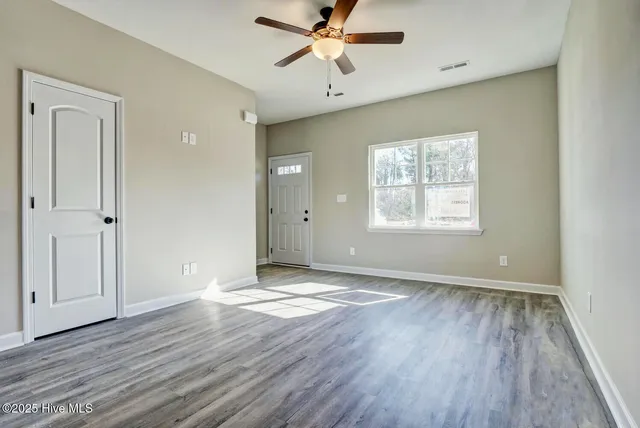 $249,900 | 728 Cross Brg Way, Unit LOT 9, Sneads Ferry, NC 28460