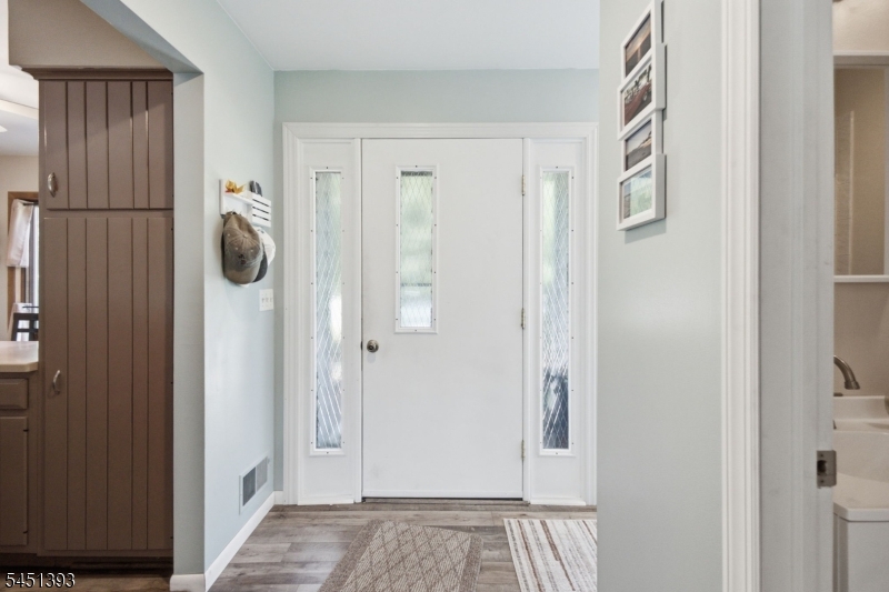 235 Cherokee Road Lafayette, NJ 07848 - Photo 6 of 36 Gallery Image 6