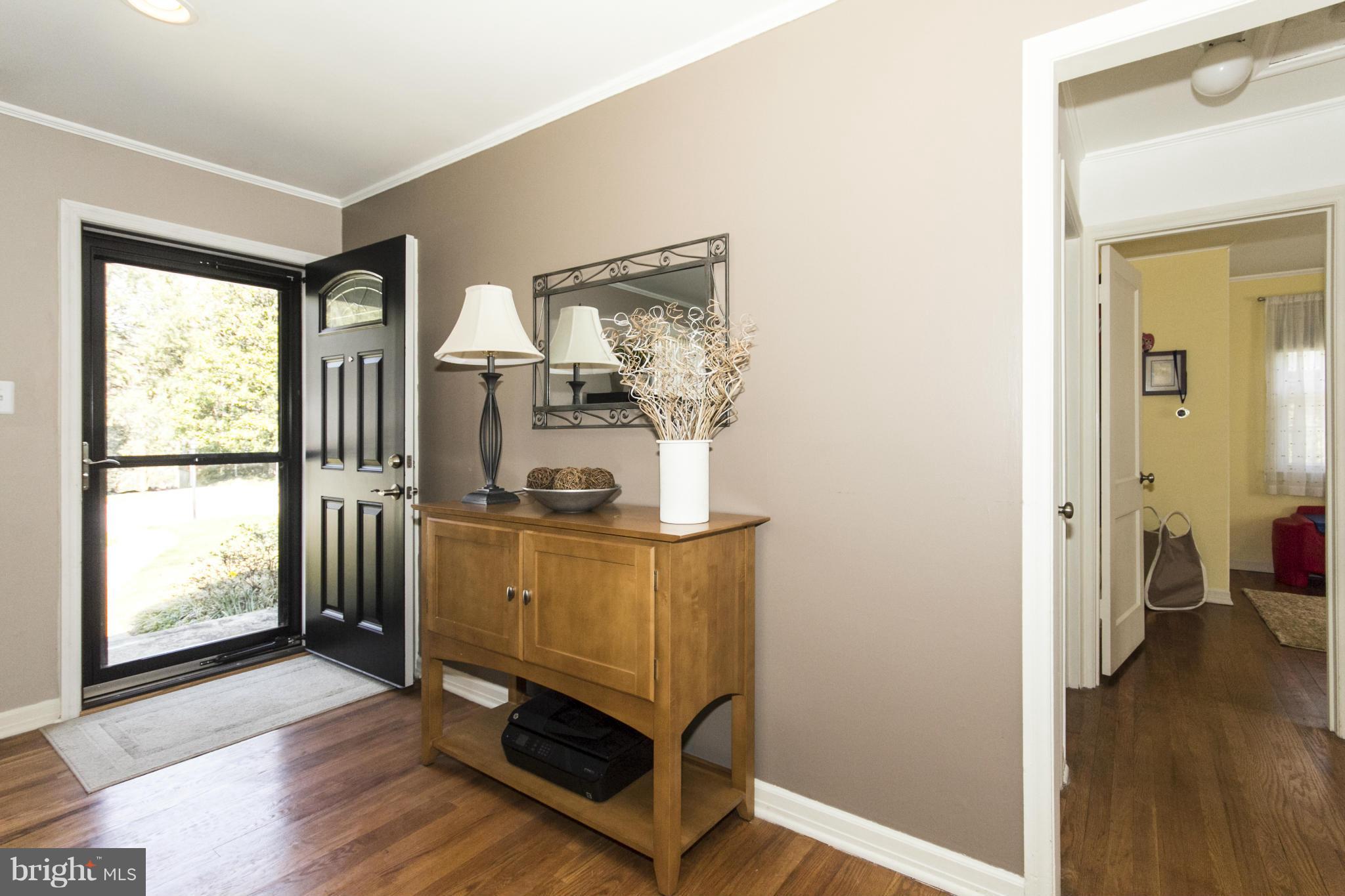 8806 Wolverton Road Baltimore, MD 21234 - Photo 5 of 25 Interior (General)